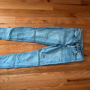 American Eagle Outfitters Light Blue Stretch Jeans